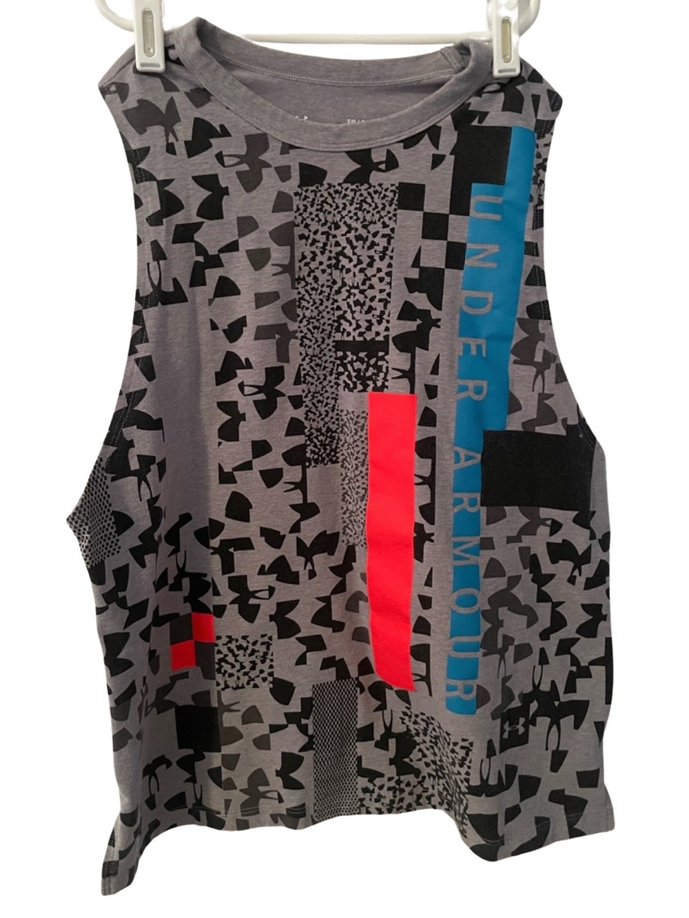Ladies UA HeatGear Women’s Chop Block print loose fit tank top